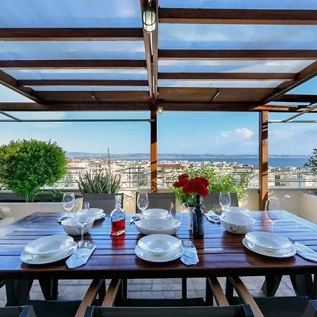 Living Exceptionally Apartment *
