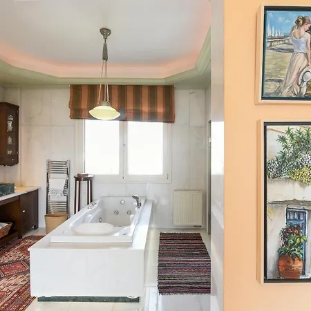 Living Exceptionally Apartment